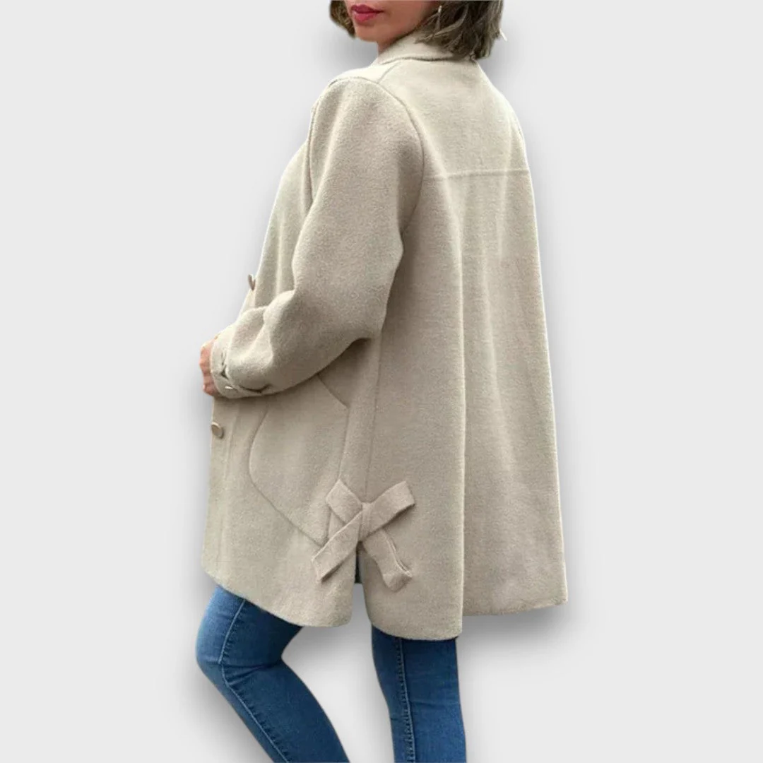 Arlina – Klasyczny Płaszcz - Image 3