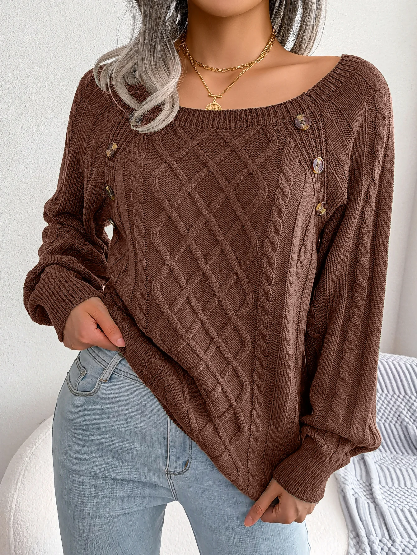 Emilia - Klasyczny i Wygodny Sweter - Image 7