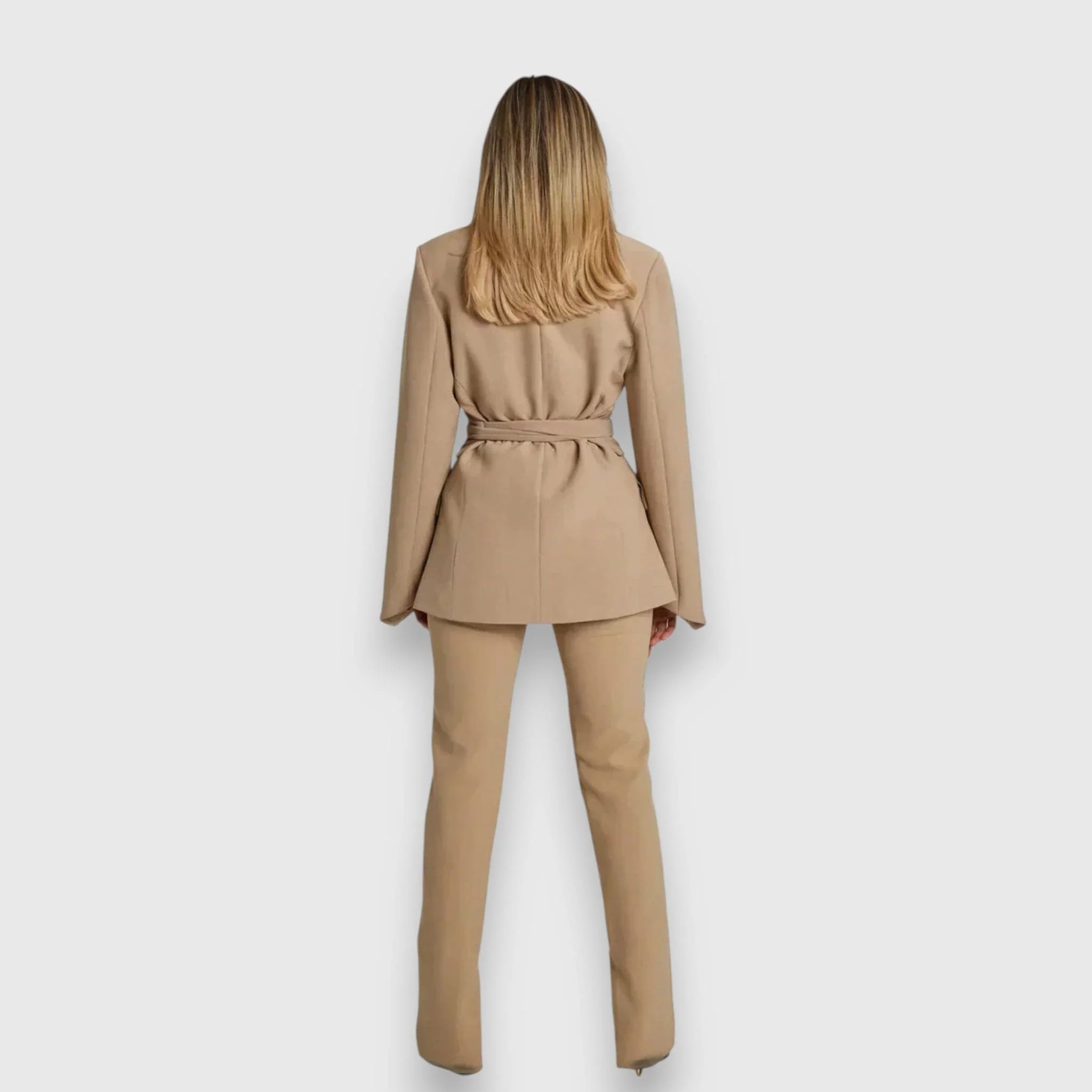 Jarela – Żakiet z talią - Image 6