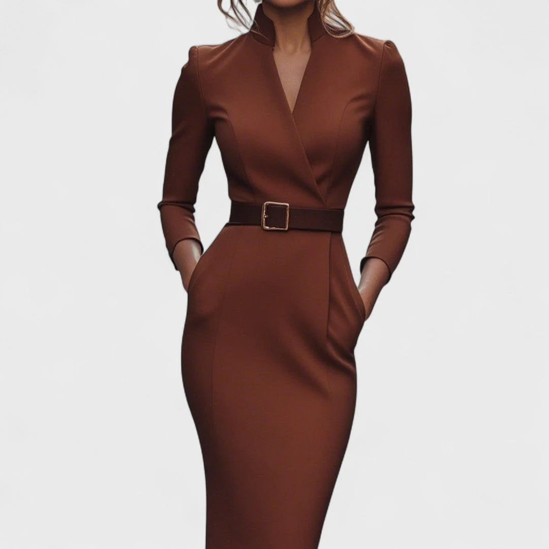 Mandarynka - Elegancka Czarna Sukienka z Paskiem i Kołnierzykiem - Image 6