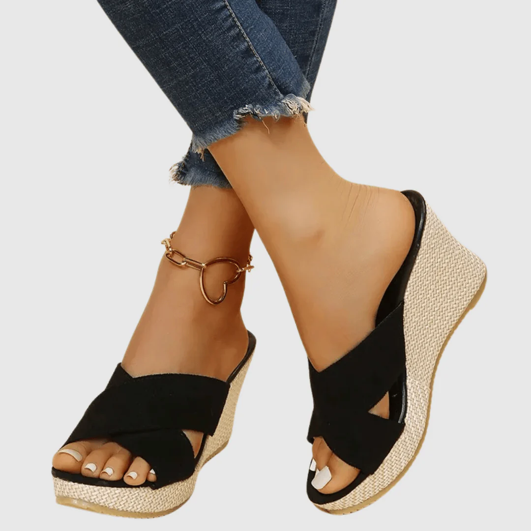 Nives - Eleganckie sandały na koturnie - Image 6
