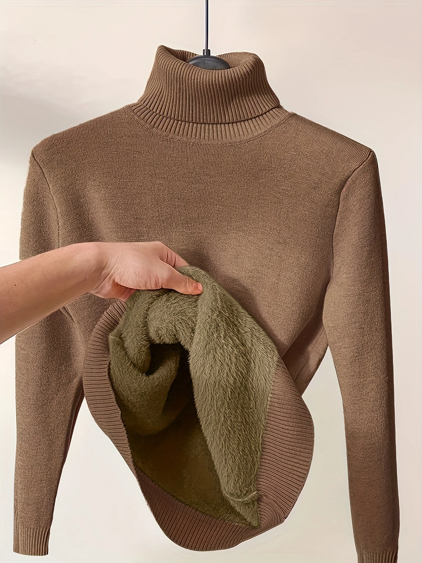 Zoe - Sweter z Wysokim Kołnierzem - Image 4